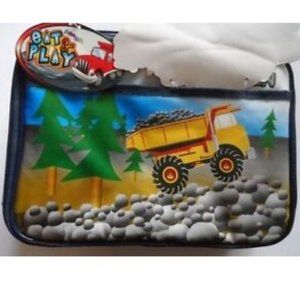 Frozn Eat & Play Lunch Bag with Magic Mini Sketch Board Inside